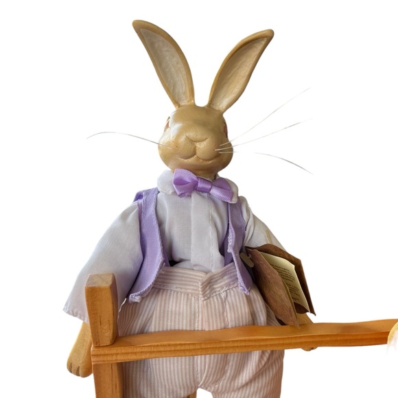 Raikes Originals THE HOPKINS Wood Carved Rabbit Couple w/ Fenced Stand Figures - Picture 5 of 13